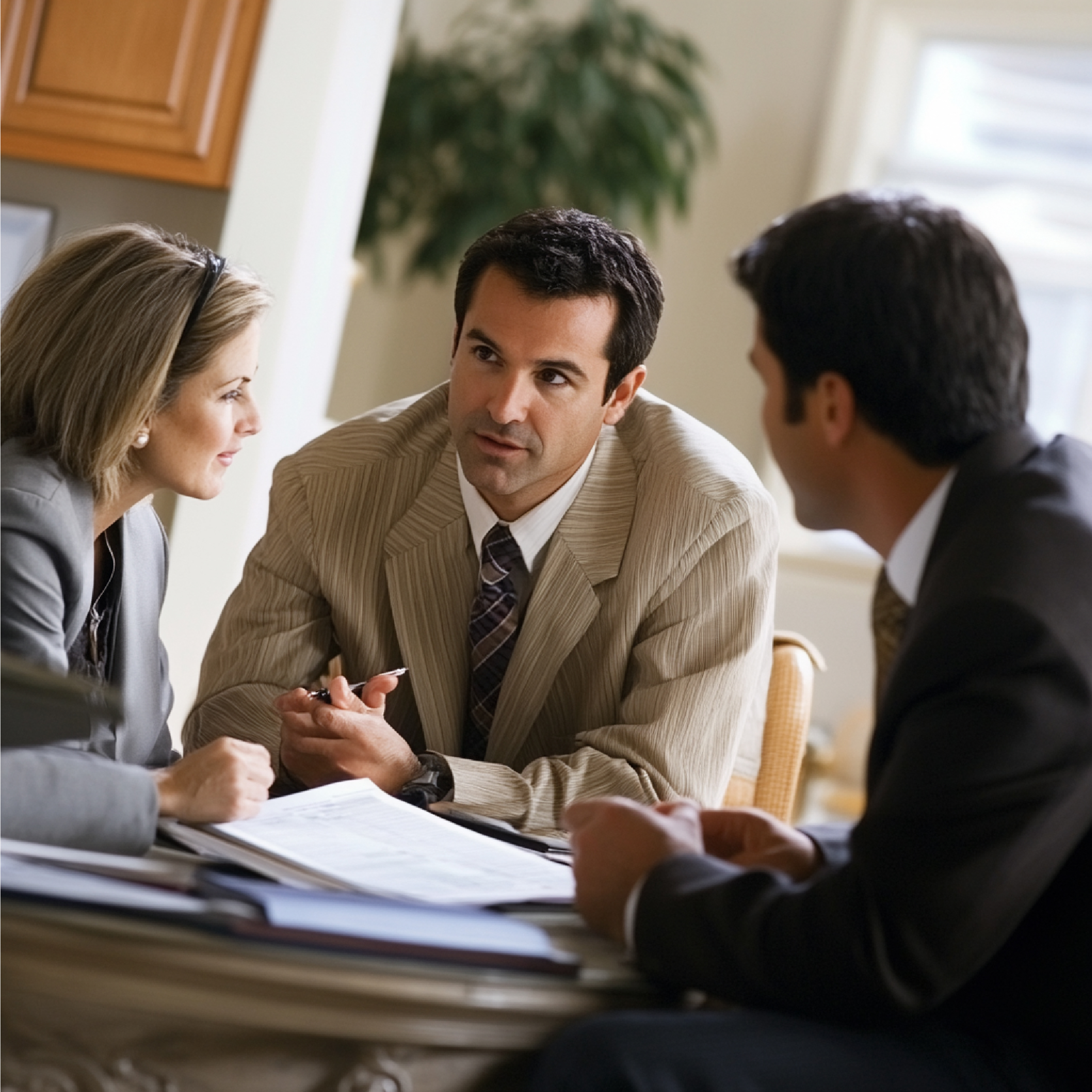 Cómo elegir un abogado laboral: consejos para enfrentar despidos, sanciones y conflictos laborales